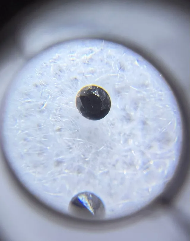 Diamante Oscuro Pareja 1mm