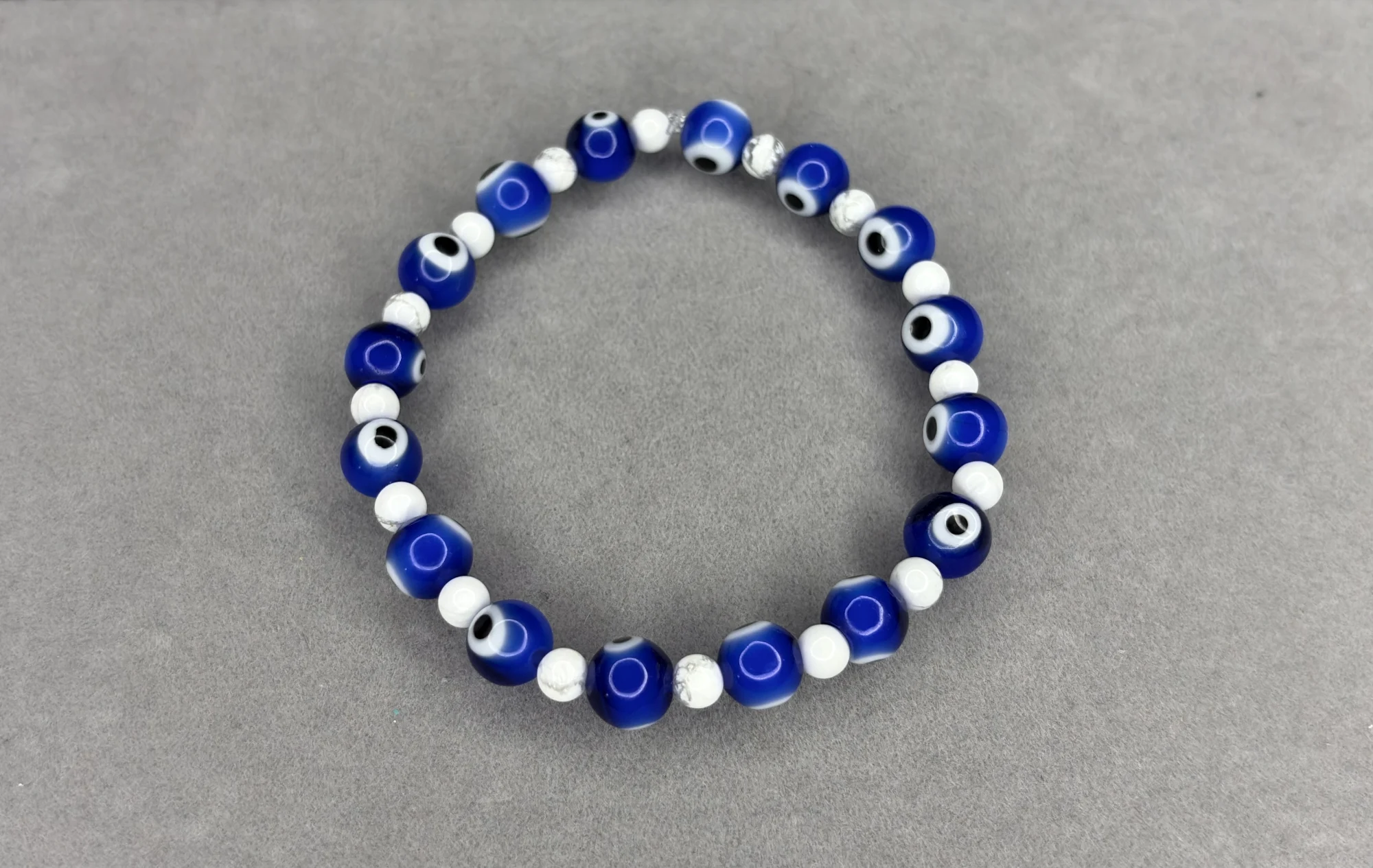 Pulsera Howlita + Ojos Turcos Azules