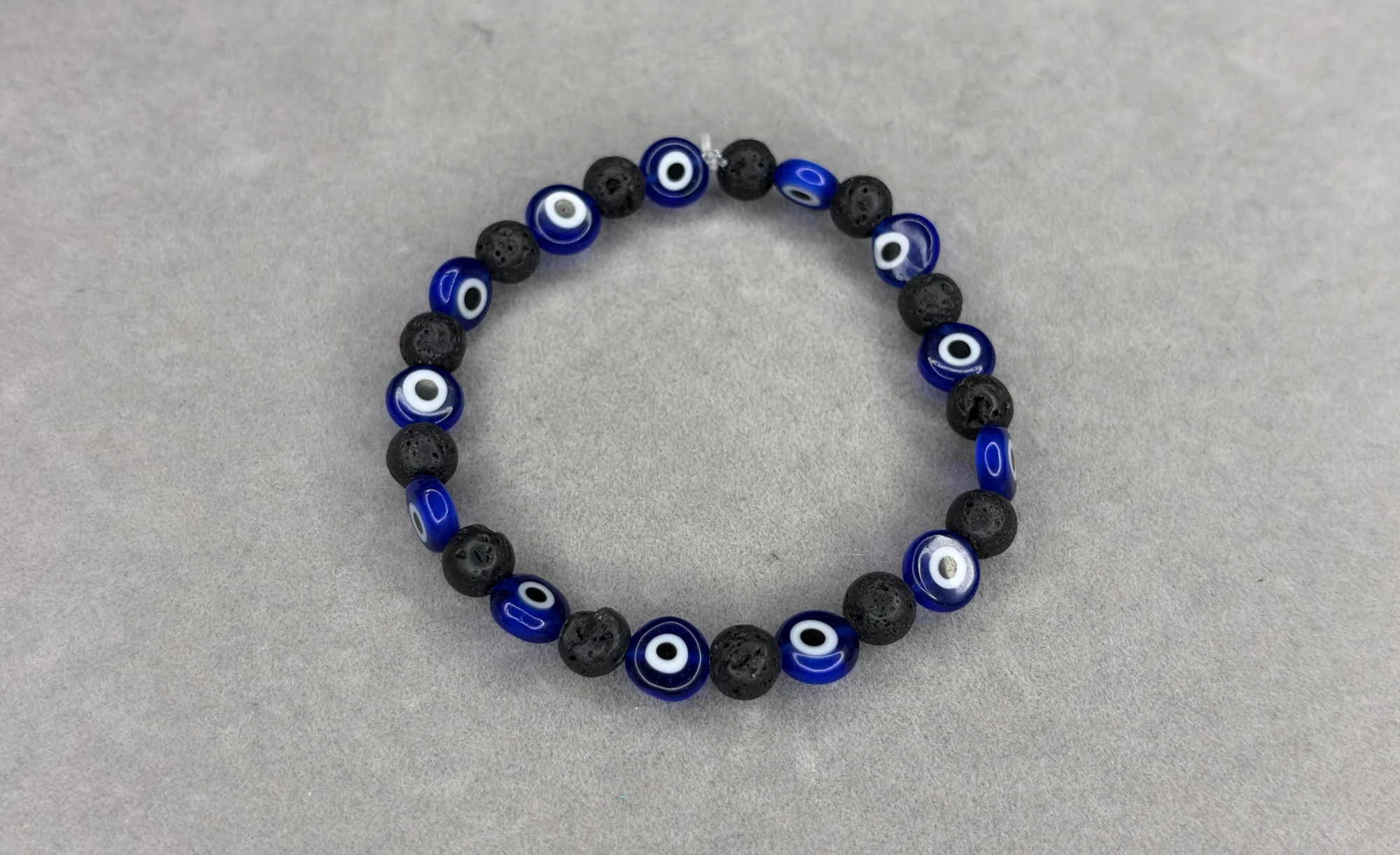 Pulsera Piedra Volcánica + Ojos Turcos Azules